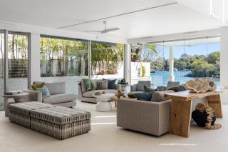 Iluka, Luxurious Riverfront Retreat - 2