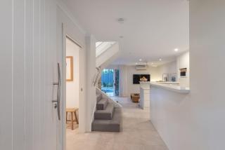 Little Cove Haven, Naousa 4 - 5