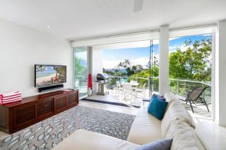 Little Cove Apt, Spectacular View, Pool - 3