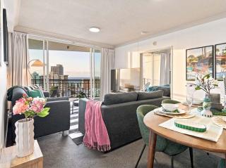 Chevron Renaissance 2BR, The Gold Label - 0