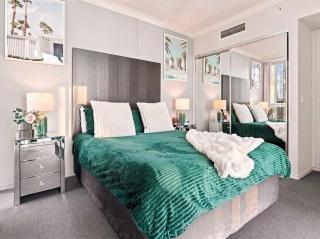 Chevron Renaissance 2BR, The Gold Label - 4
