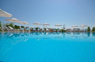 Birikos Hotel & Suites - Agios Prokopios - 9