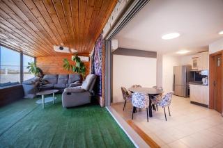 Private Sauna, Jacuzzi, Cinema & Gym-2BR Penthouse - 9