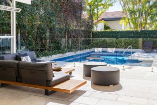 Family & Pet-Friendly Luxury Near Hastings St - 1