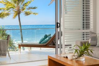 Fairshore 22 Main Beach Views - 2