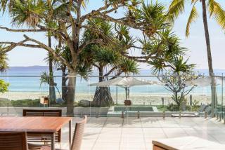 Fairshore 12: Absolute Beachfront, Direct Beach & Pool Access - 9