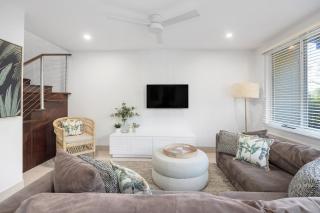 Eco Beachside Family Gem, Pool Access - 8