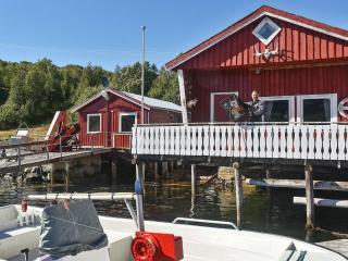 6 person holiday home in Oksvoll - 0