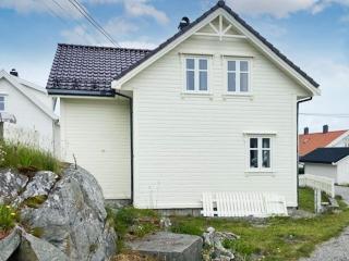 6 person holiday home in Hernar-By Traum - 6