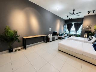 Mount Austin Akademik Suite SunwayCollege Aeon Toppen Ikea 4Pax - 6