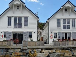 8 person holiday home in Urangsvåg-By Traum - 8