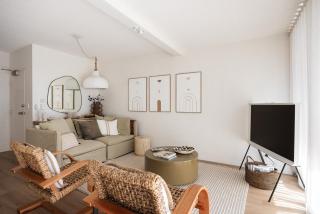 Cove Point 2, Seabreeze Hideaway, reimagined In-house - 2