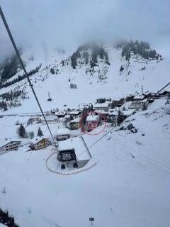 Arlberg Motel Ski-In & Ski-Out - 9