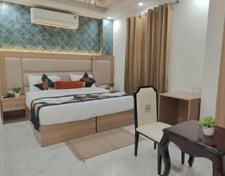 Hotel Decent Suites Entrance - Near International Airport - 1