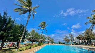 3BR Mtwapa Beachfront Ocean View & Pool - 9