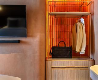 Muang Phol Hotel Bangkok Siam - Newly Renovated - 6