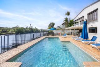 Breathtaking River Views on Noosa Parade - 8