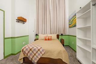 New 6BR Two Unit- Perfect for Large Groups - 2