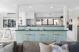 Noosa Riverfront Splendour, Ideal for Families - 1