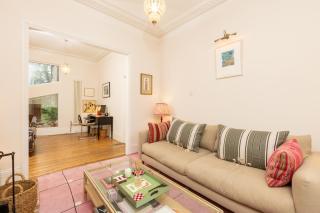 Stylish 3BDR 2BA House with Garden in East Dulwich - 2