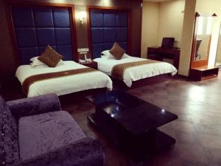 Super 8 Hotel Shiyan Beijing Middle Road - 6