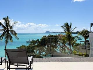 Bayside Beachfront 3BR Penthouse,Private Plunge Pool by LOV - 0