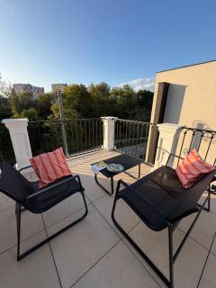 Loft Style Studio Apartment - 3