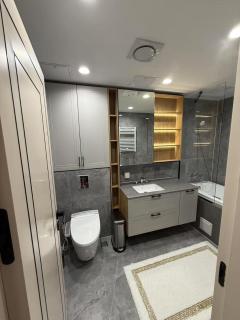 Platinum Tower Luxury 3BR Apartment - 4