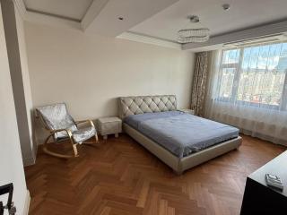 Platinum Tower Luxury 3BR Apartment - 3
