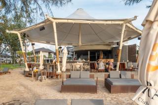 Amora Beach Resort Phuket - 4