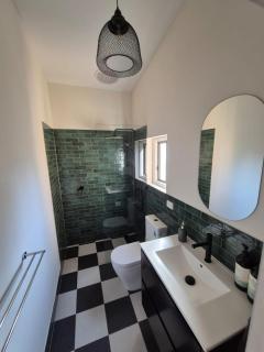 Charming! 3 Bed Garden by Beach - 6