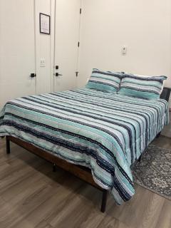 Bird Nest Suites - Surrey - 2