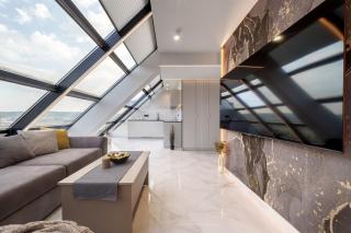 Luxury Skyline Loft & Terrace Varna Center - 7