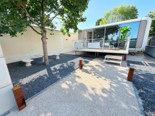 Cocon moderne et atypique avec terrasse - 1