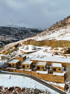 2BR Faraya Chalet U2 Garden, Chimney & Power - 0
