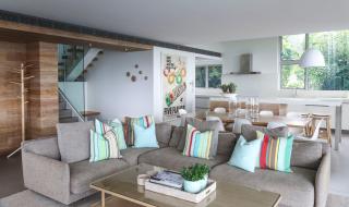Hastings Park: Luxury Penthouse, Private Pool & Views - 5