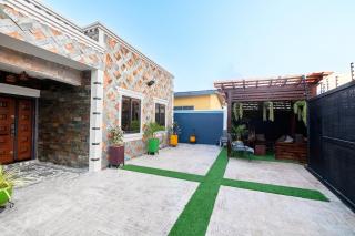 Stylish luxurious 3 bedroom home in Kasoa - 3