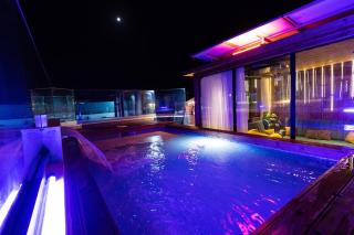Beautiful duplex with pool - 1