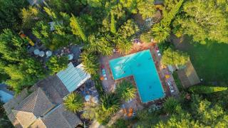 Camping la Peiriere - Lodge en Pays Cathare - 9