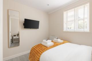 Stylish 1-Bedroom Apartment in Lewisham - 4