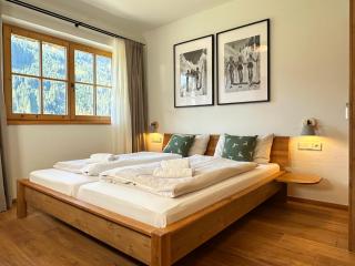 AlpenPura Boutique Chalets mit Sauna und Panoramablick - 4
