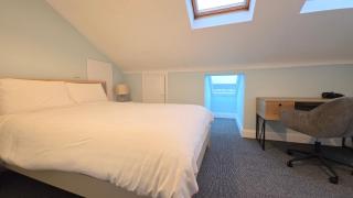 Pier View Apartments - 1