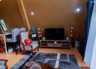 A Frame Garden Suites - 2