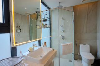 1-Bedroom Apartment with a Private Balcony and Sea View - 2