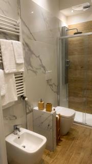 EasyHomeStayDucale StationFreeParking - 8
