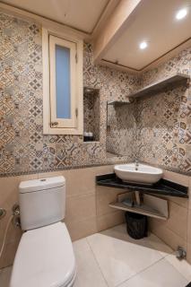Modern Cozy Two-Bedroom Apartment At Zamalek - 6