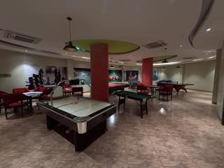 Belliza Luxury Stay with Pool & Gym - 9