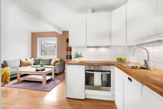 Modern Studio With Prime Central Location - 0
