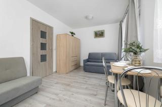 Funkcjonalne Studio z Balkonem blisko Centrum by Noclegi Renters - 4