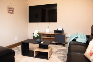 The Escape Pod - Luxurious, Spacious Family Home - 8